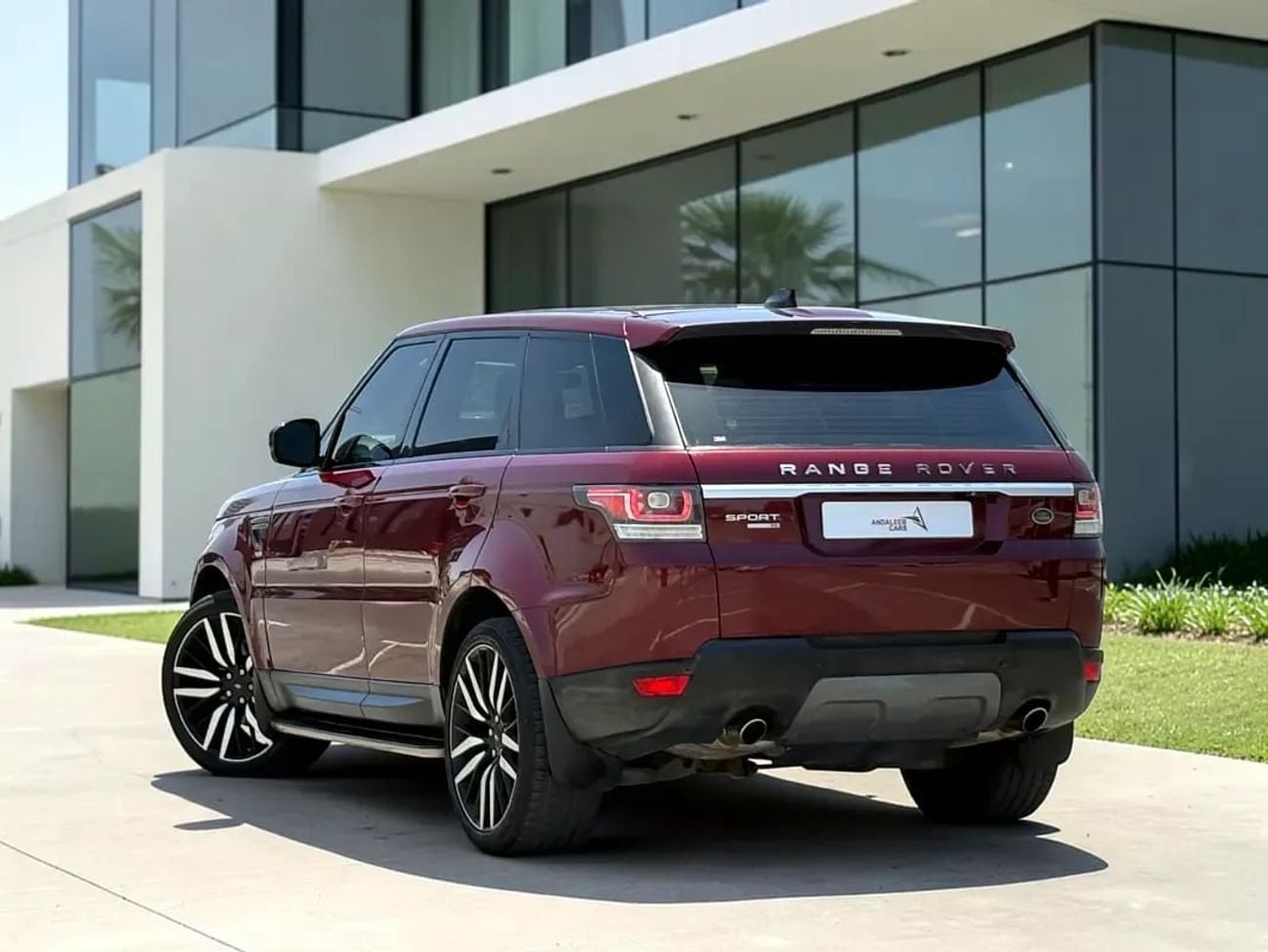 لاند روفر رينج روفر سبورت TOP AED 2,340 P.M | 0% DOWN PAYMENT | RANGE ROVER SPORT SE | 2017 | 1ST OWNER | GCC SPECS