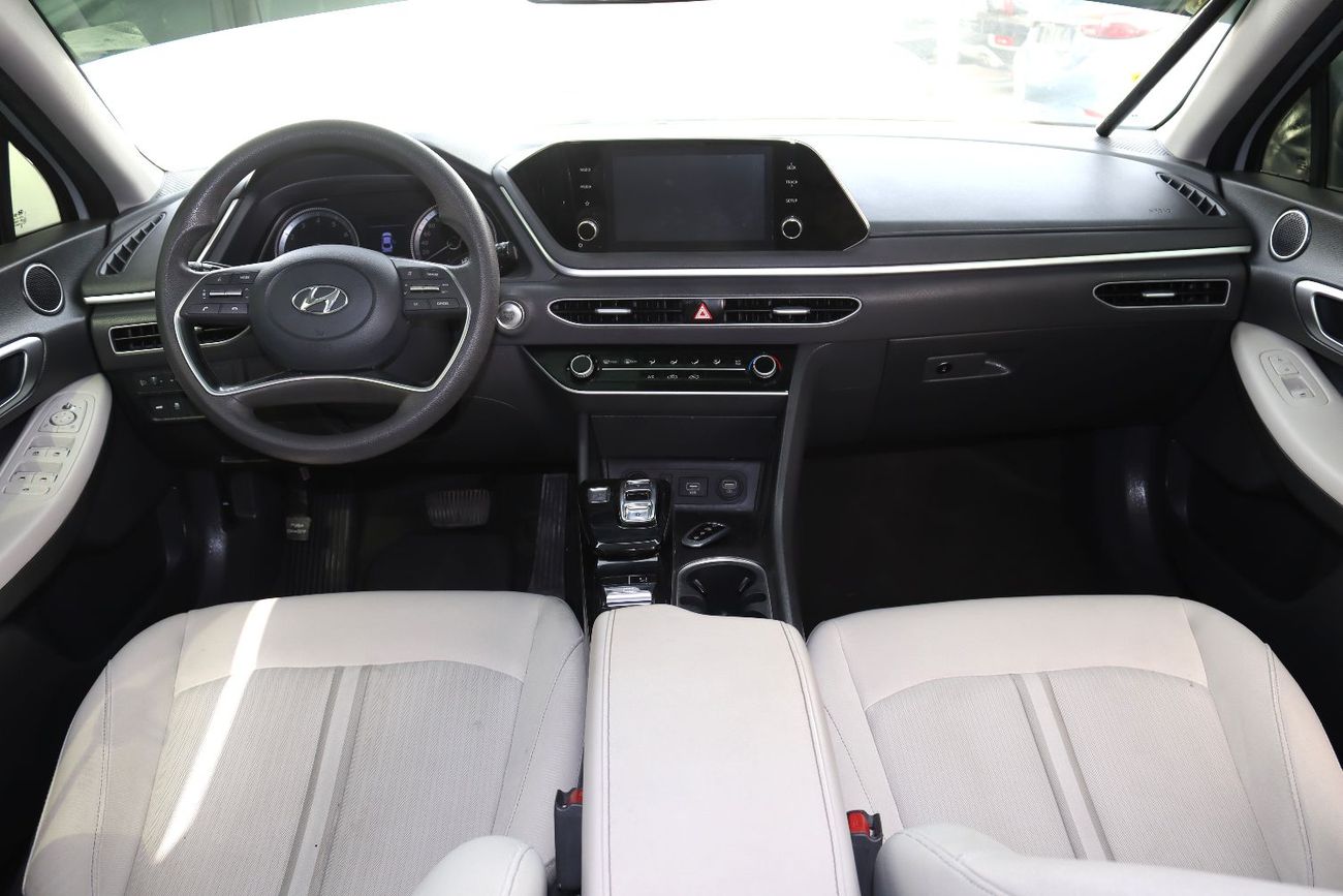 هيونداي سوناتا هيونداى سوناتا خليجى موديل 2020 -2.5L ممشىى 97000 كم  بسعر40000  بحاله ممتازه