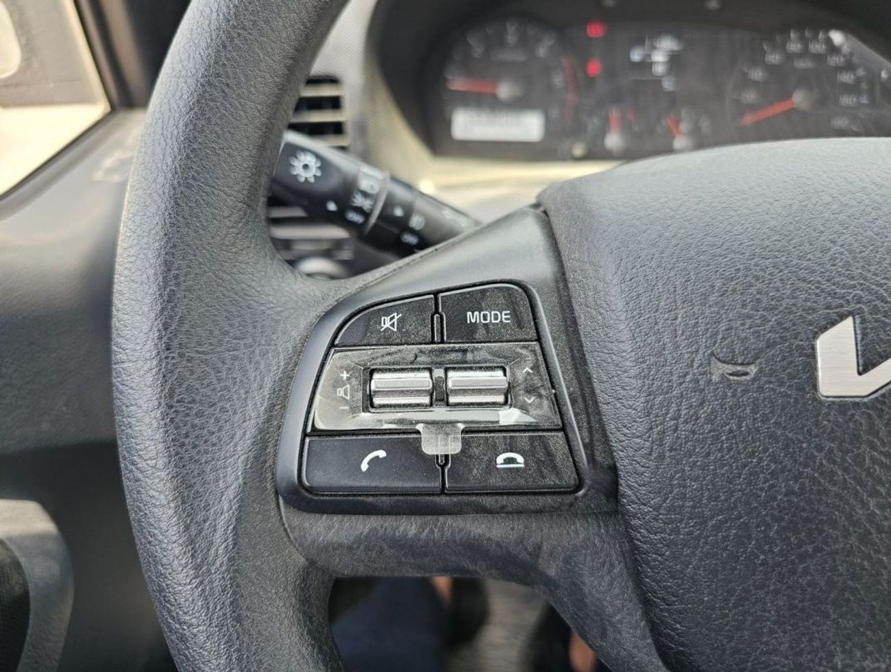 كيا بونغو KIA Bongo K4000 3.0L Turbo Diesel, Pick-up Truck, Dual Compressor -18° to 10° C With Side Door,