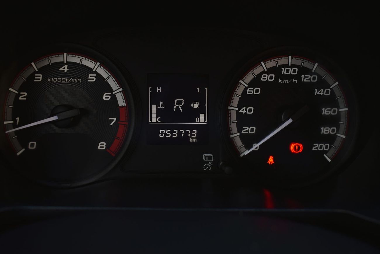 Mitsubishi Xpander Mid 1.5L