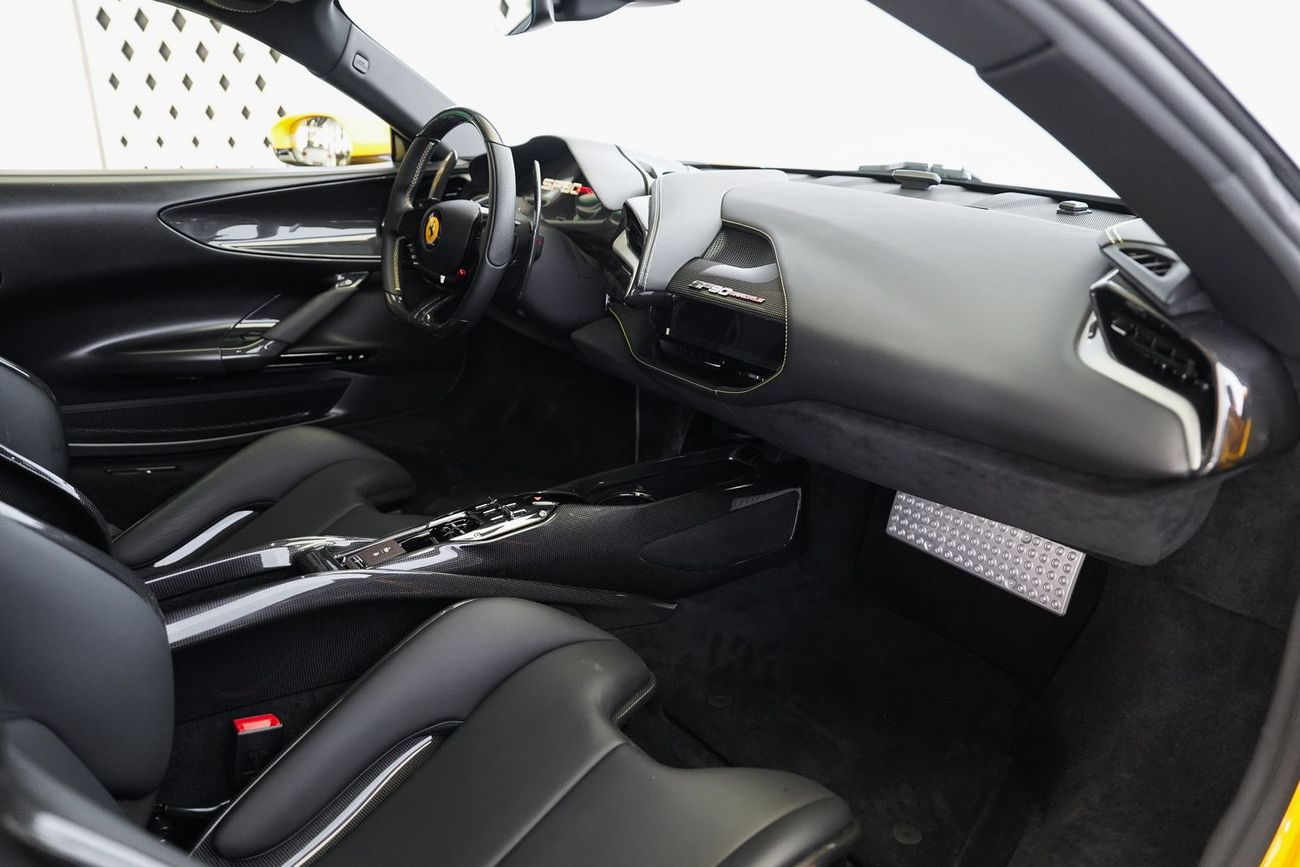 Ferrari SF90 Stradale ASSETTO FIORANO