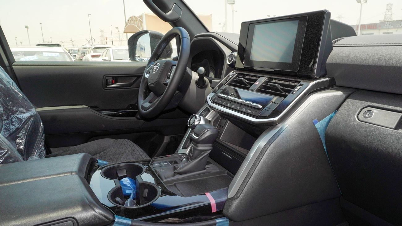 Toyota Land Cruiser GXR  Twin Turbo 3.5 L V6