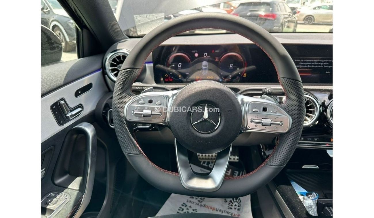 Mercedes-Benz A 200 1.3L - Hatchback