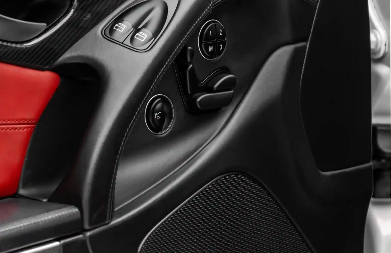 Mercedes-Benz SL 65 6.0L V-12 Bi-Turbo Engine