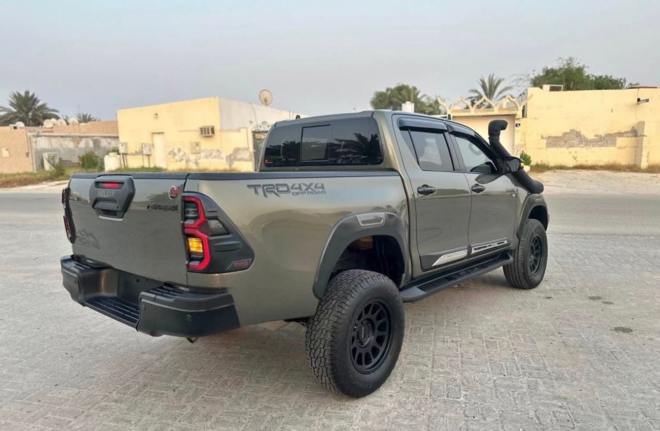Toyota Hilux ADVENTURE