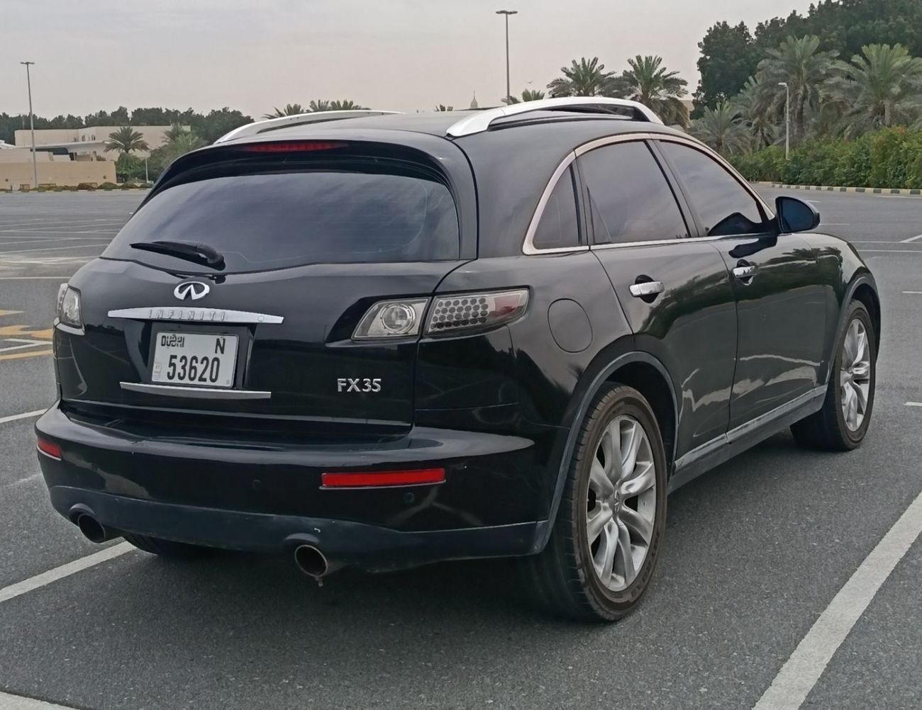 Infiniti FX35