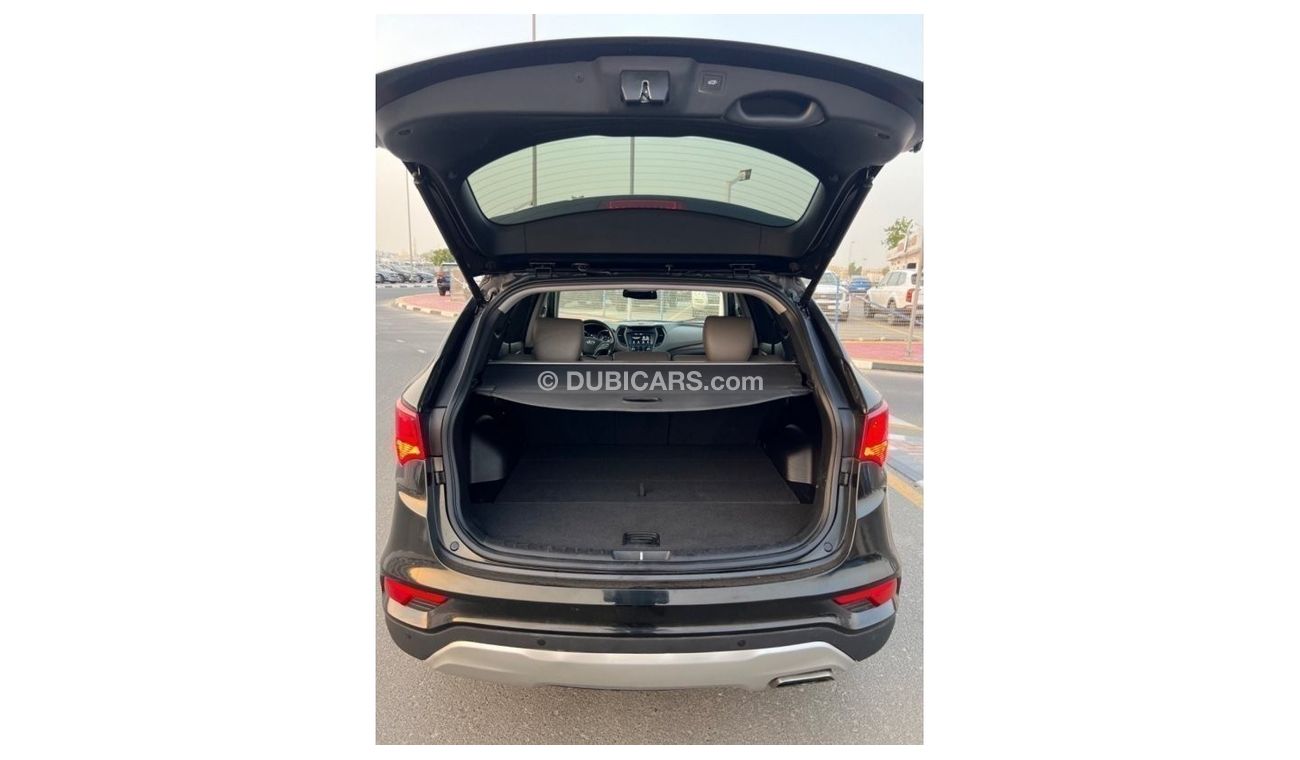 Hyundai Santa Fe 2018 LIMITED PUSH START 4x4 LEATHER SEATS