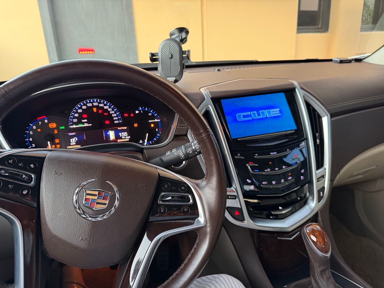 كاديلاك SRX LUXURY