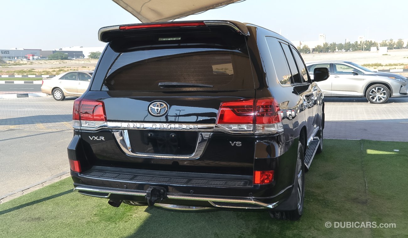 Toyota Land Cruiser VXR V8 Facelift to 2019