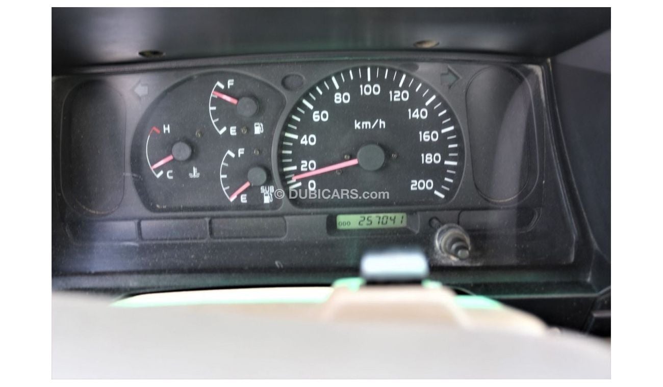 تويوتا لاند كروزر بيك آب تويوتا كروزر بيك اب 2006 خليجي بترول 4500 سي سي