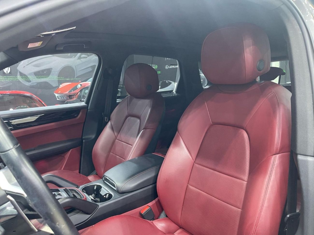 Porsche Cayenne Base Coupe