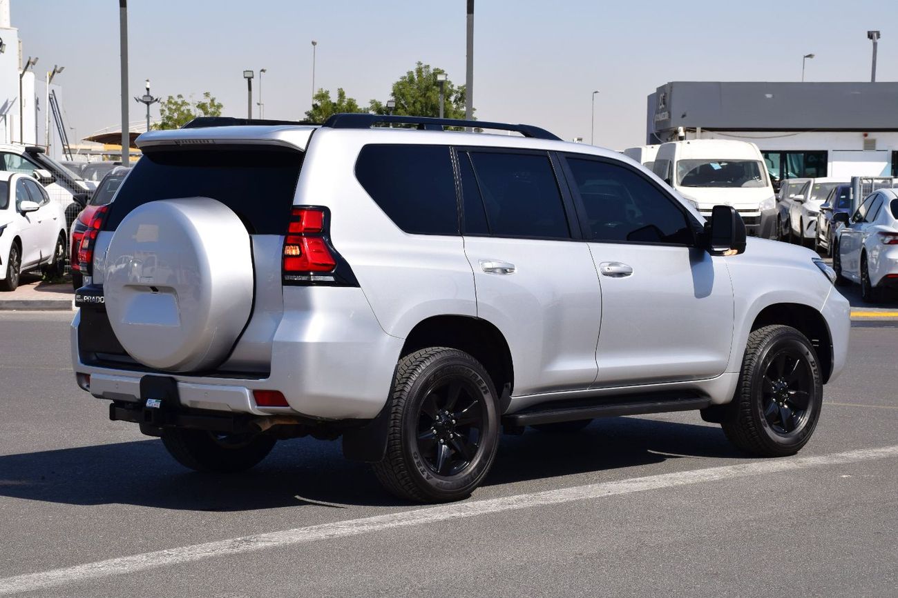 تويوتا برادو Diesel 2.8L 7 Seater. Service History Available