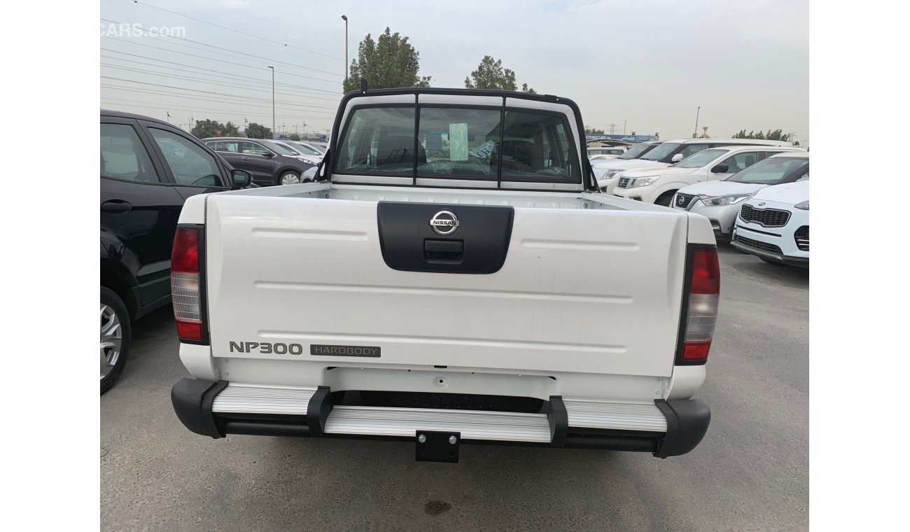 Nissan NP 300 Nissan 2.5 NP300 HARDBODY MANUAL 4WD DIESEL STD