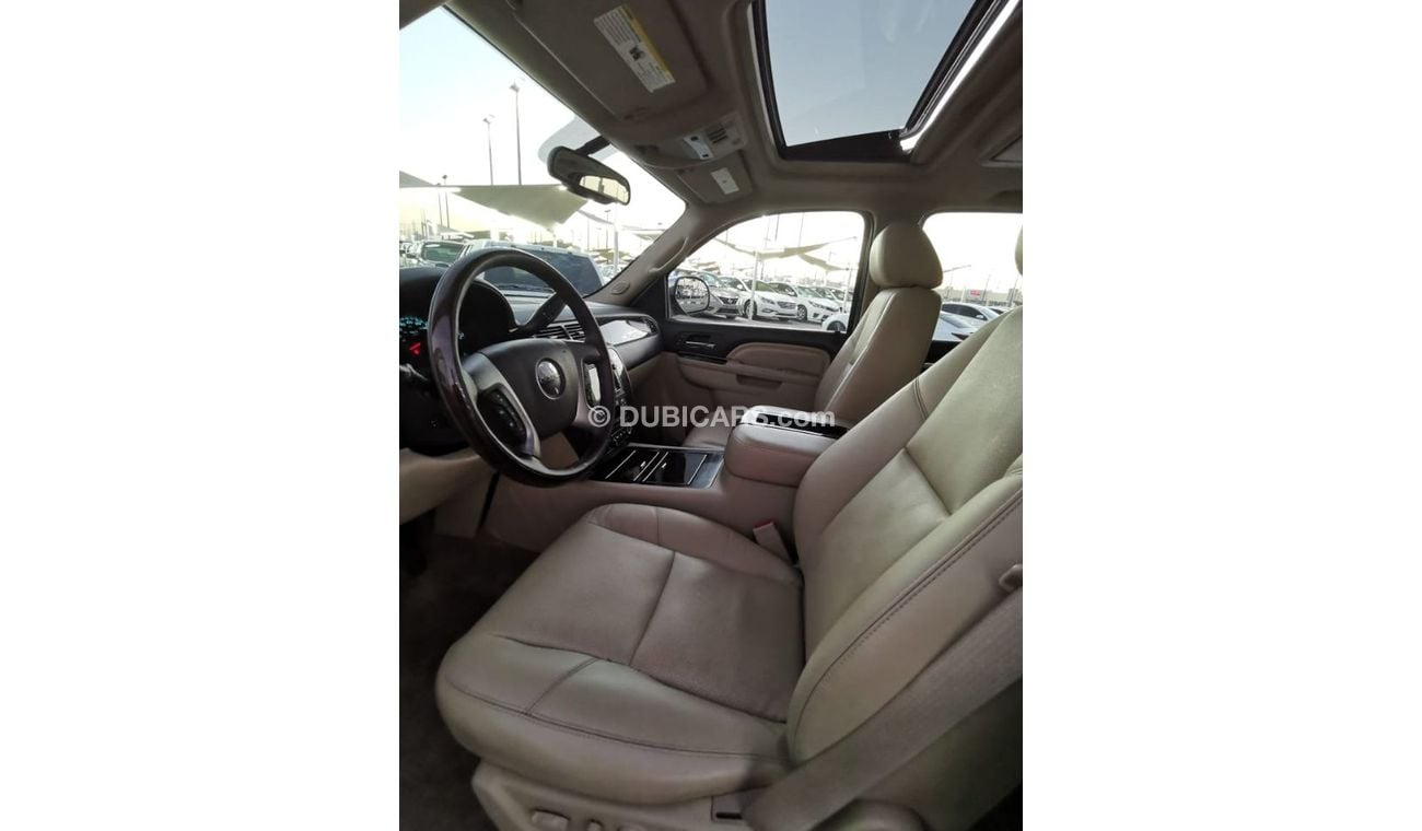 GMC Yukon GMC YOUKAN DENALI 2011 GCC SPECEFECATION