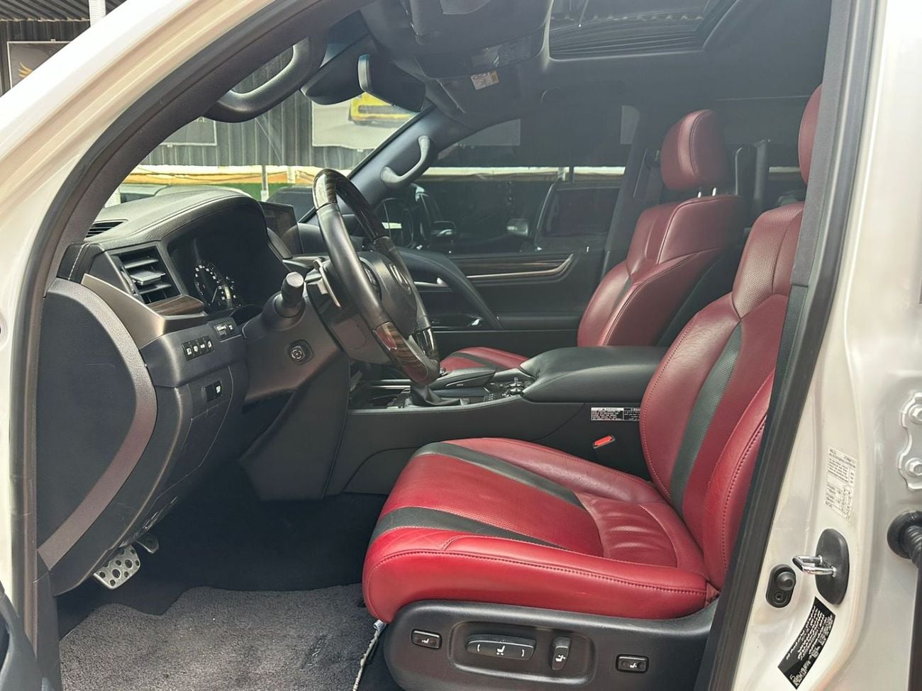 Lexus LX 570 Sport 5.7L