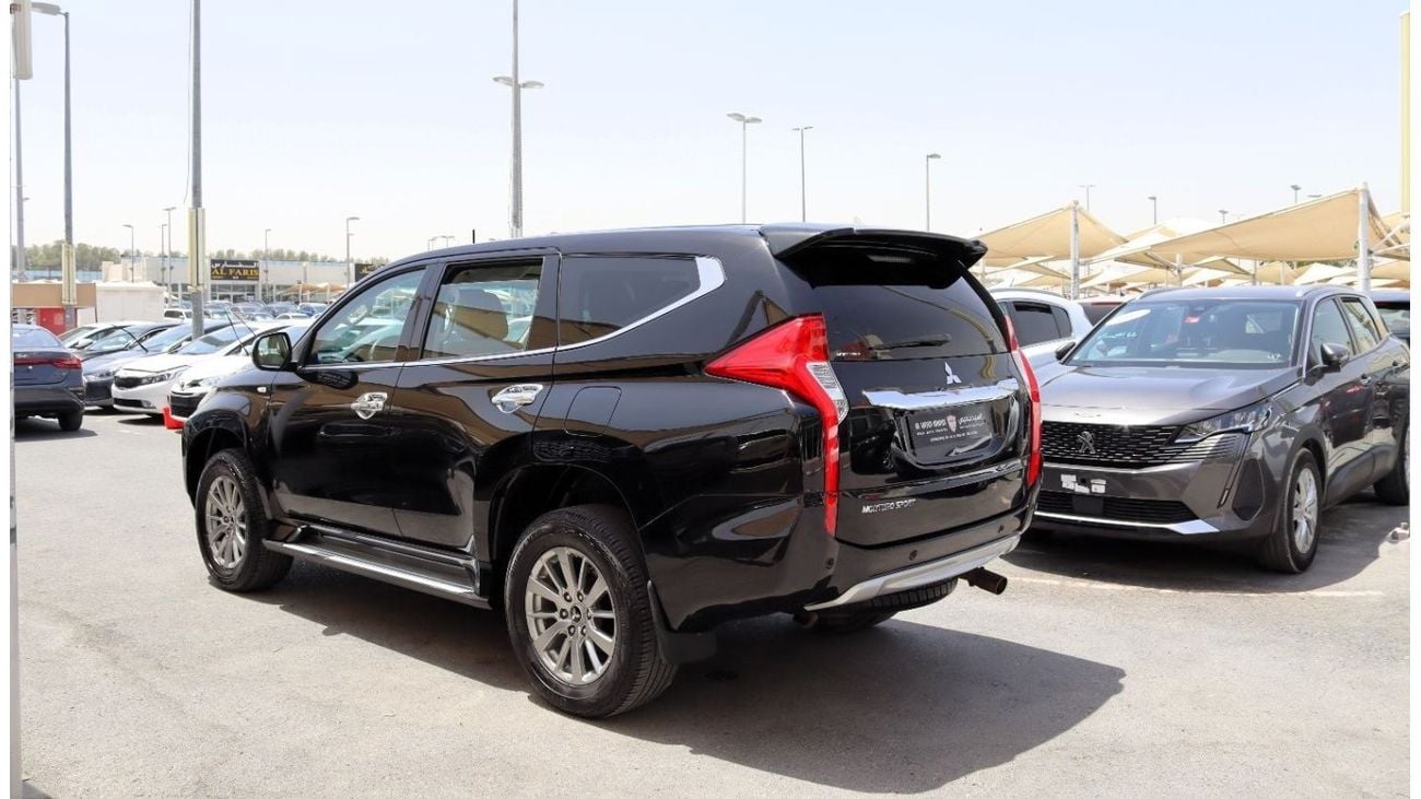 Mitsubishi Montero GLX ACCIDENTS FREE - GCC - ENGINE 3000 CC - PERFECT CONDITION INSIDE OUT