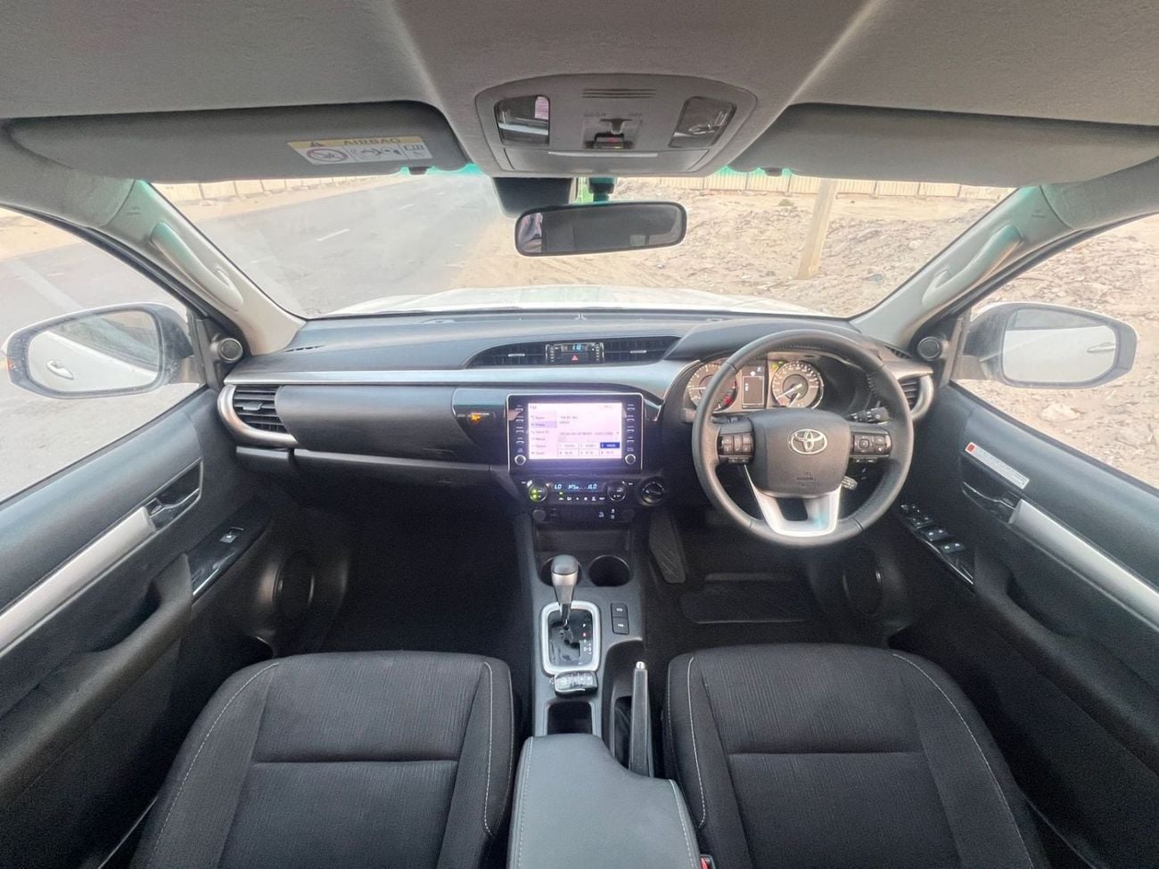 تويوتا هيلوكس SGLX DIESEL 2.8 LITER ,RHD ,PUSH START ,AUTO TRANSMISSION