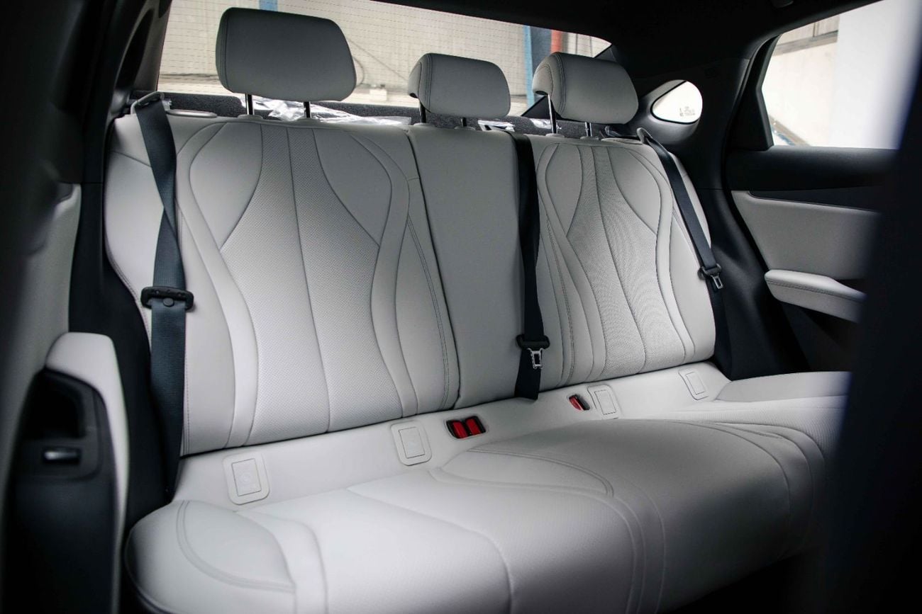 BYD Seal 06 DM-i ID Luxury 1.5L - Warm Tea Grey Inside Grey | Export Only