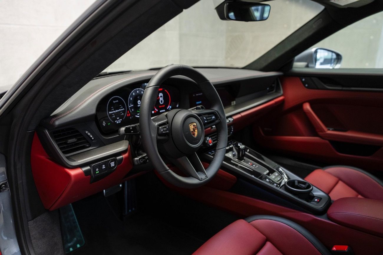 بورش 911 Carrera GTS 3.0L (450 HP) Coupe