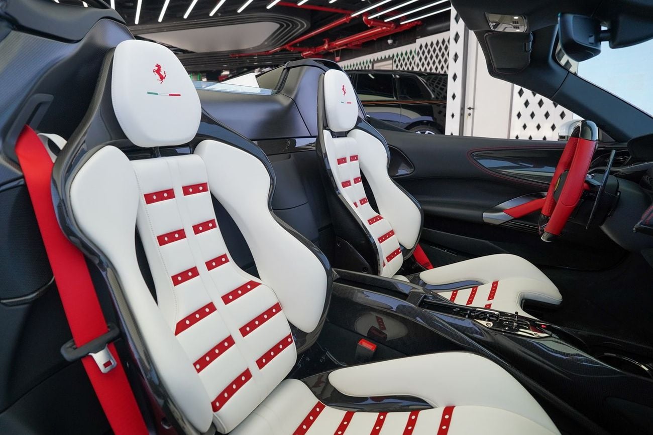 Ferrari SF90 SPIDER ASSETTO FIORANO