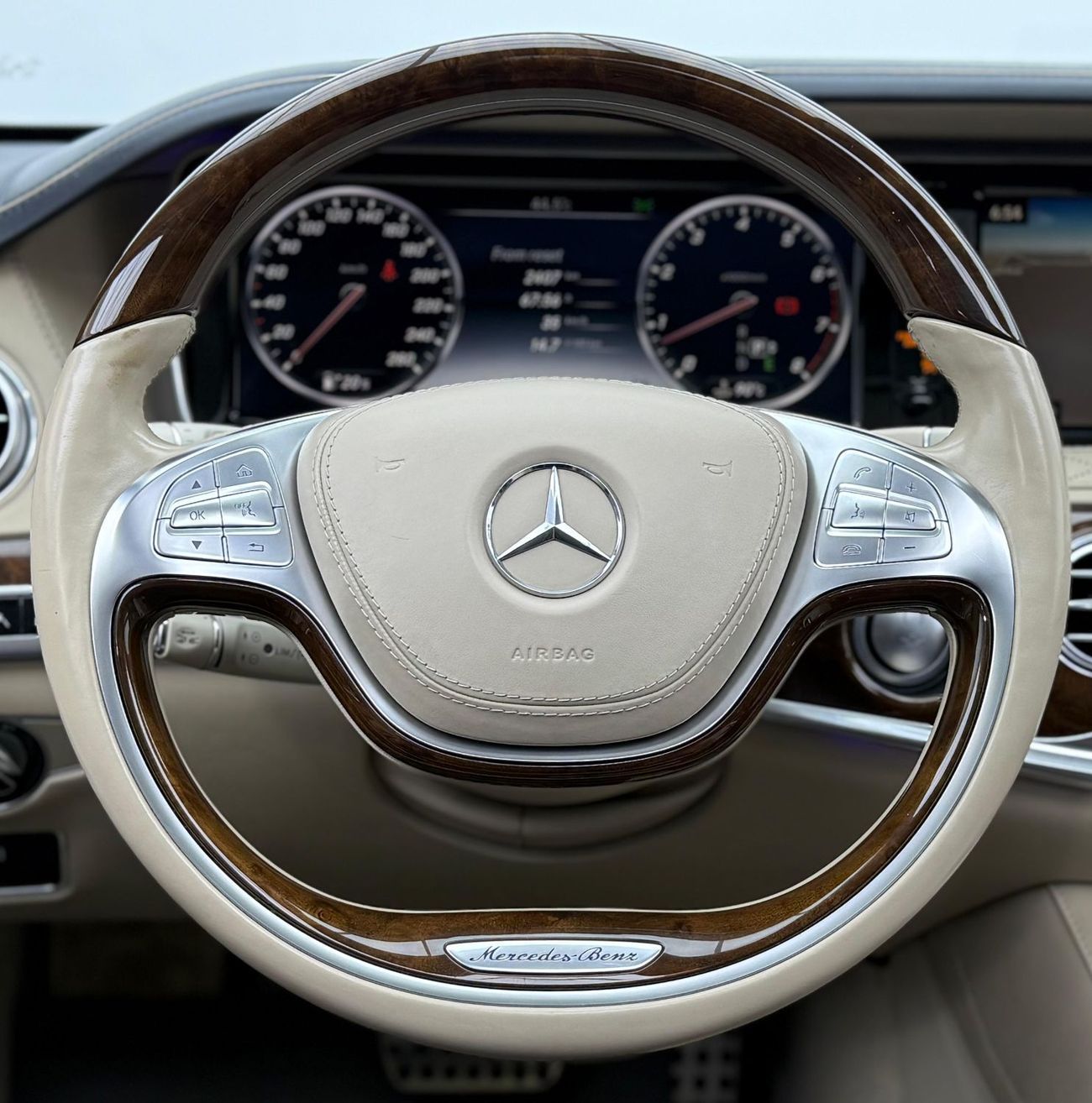 مرسيدس بنز S 500 AMG 4.7L 2015 Mercedes Benz S 500 AMG 4MATIC, Warranty, Full Service History, Excellent Condition, G