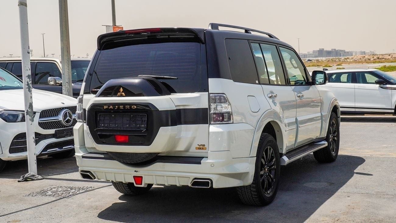 Mitsubishi Pajero GLS V6