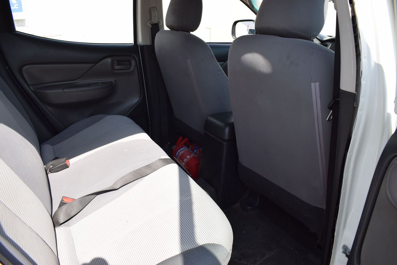 Mitsubishi L200 GLS 2.4L