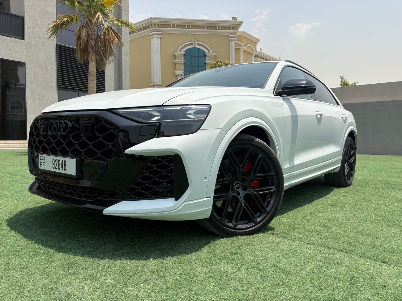 Audi RSQ8 PERFORMANCE