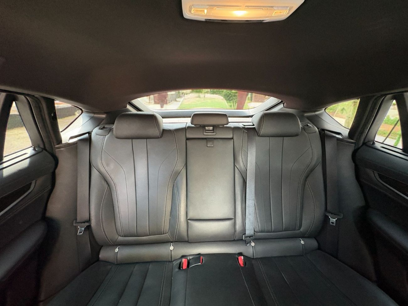 BMW X6 50i M Sport 4.4L xDRIVE50i M KIT TWIN TURBO | 4.4L V8 – 450 BHP | 2019 | JAPANESE SPECS | AED 2,780 