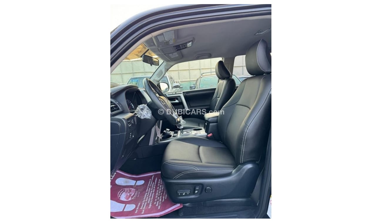 Used Toyota 4Runner 4x4 leather full option 2018 for sale in Dubai - 695756
