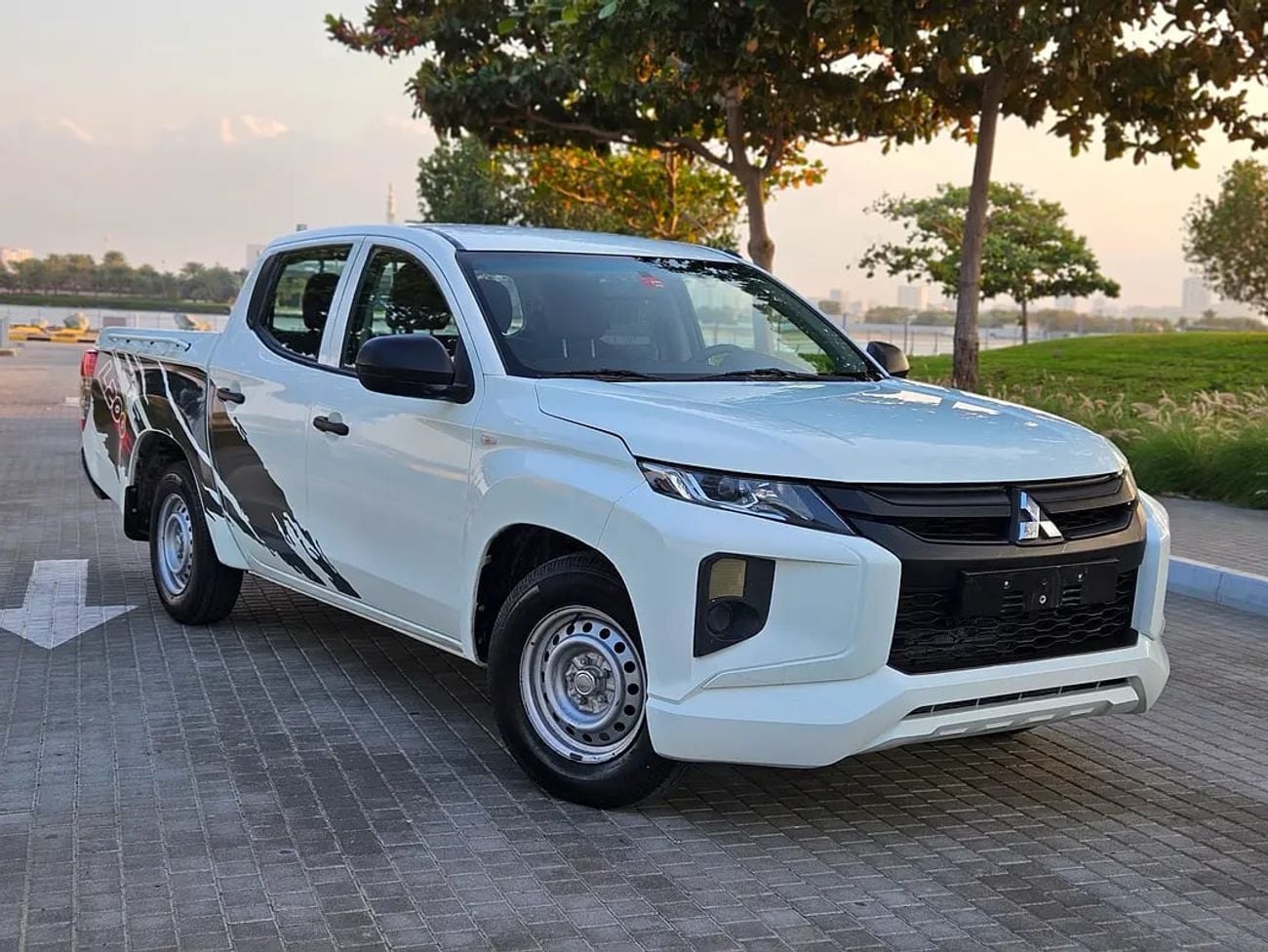 ميتسوبيشي L200 GLX TOP