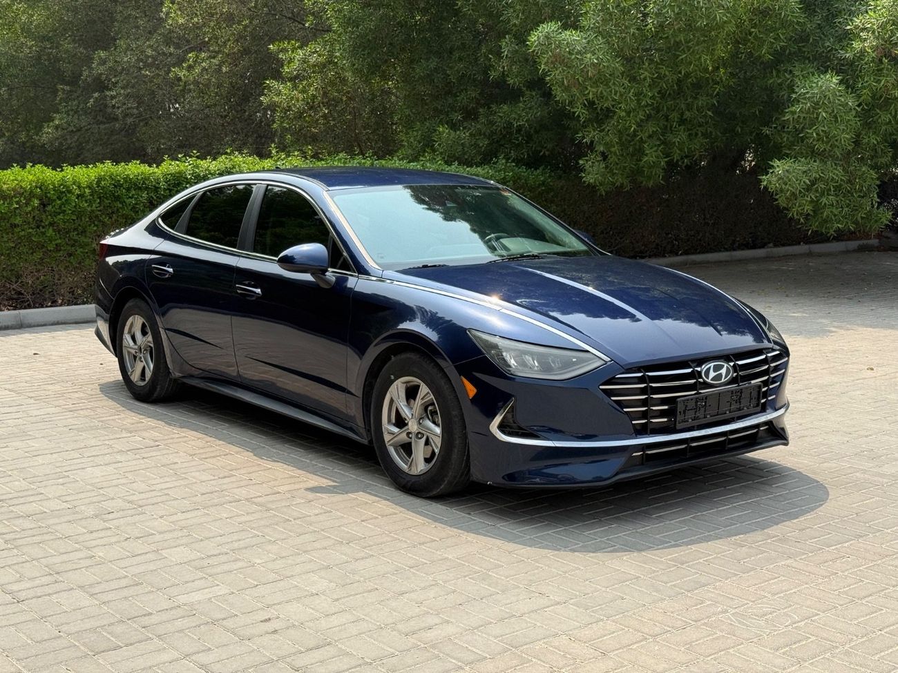 Hyundai Sonata Mid option 2.5L