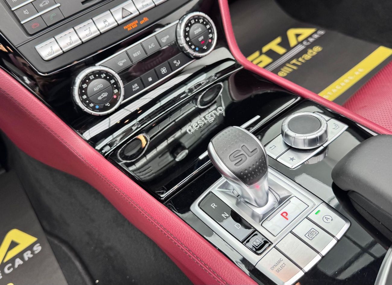 Mercedes-Benz SL 400 Std 3.0L 2018 Mercedes-Benz SL 400 AMG, Service History, Warranty, Excellent Condition, Low Km, GCC