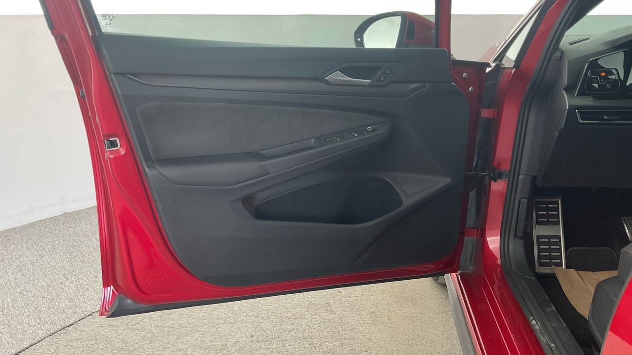 فولكس واجن جولف GTI - Cloth | upto AED 20,000 Ramadan Discount | شامل الضمان | 0 ﺪﻔﻋﺓ ﺃﻮﻟﻯ