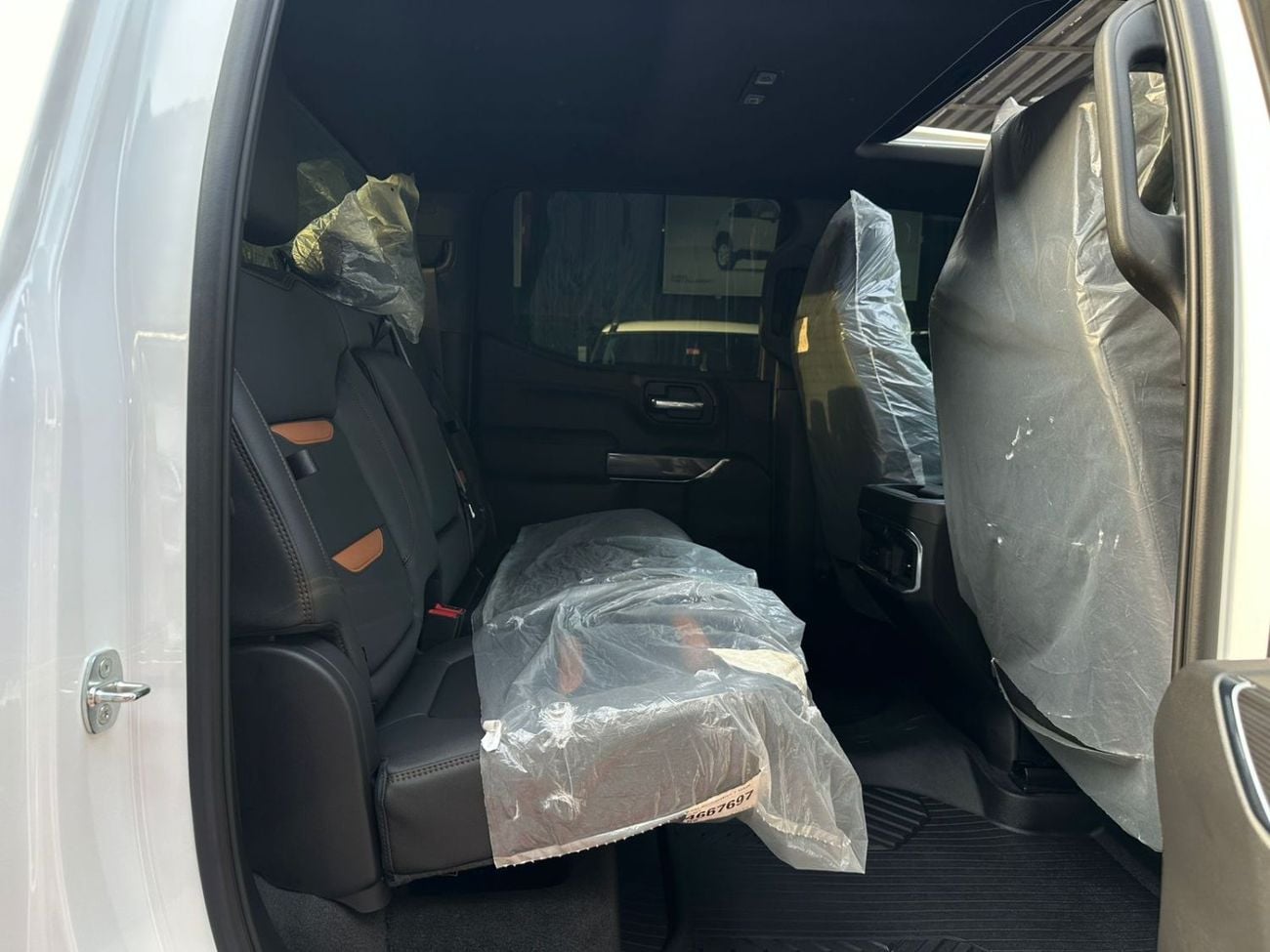 GMC Sierra 6.2L - V8 - 420 hp and 460 lb-ft torque