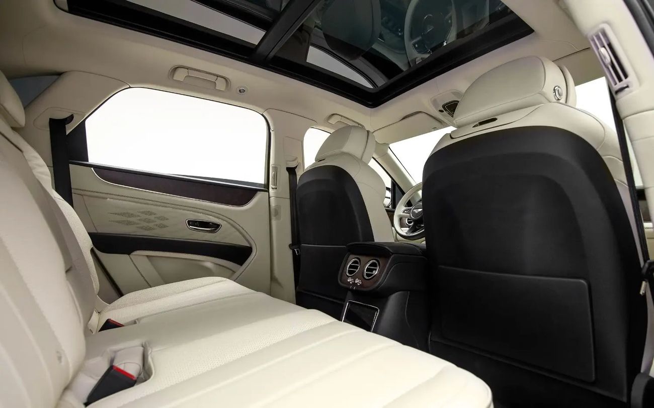 Bentley Bentayga Azure 4.0T -  Spec