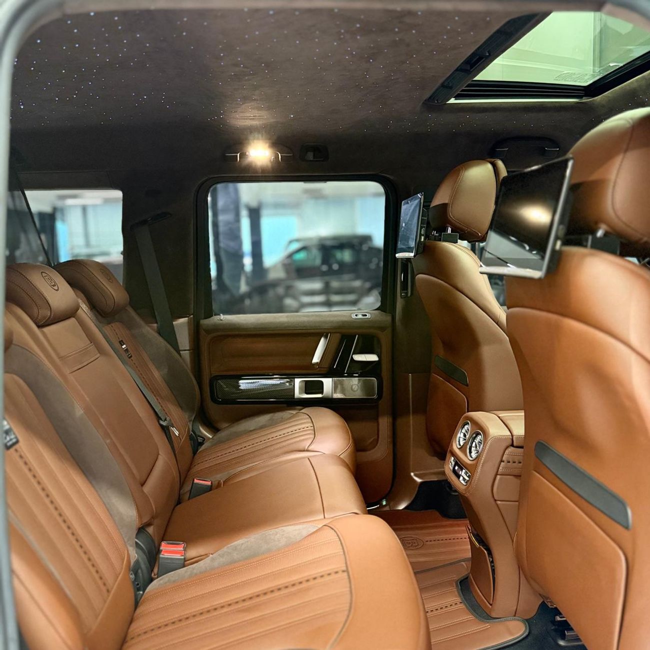 برابوس 700 - مرسيدس AMG G 63 | Full Brabus Conversion | High-Performance Luxury SUV