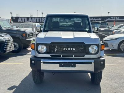 تويوتا لاند كروزر بيك آب Std 4.0L Single Cab Utility 4WD