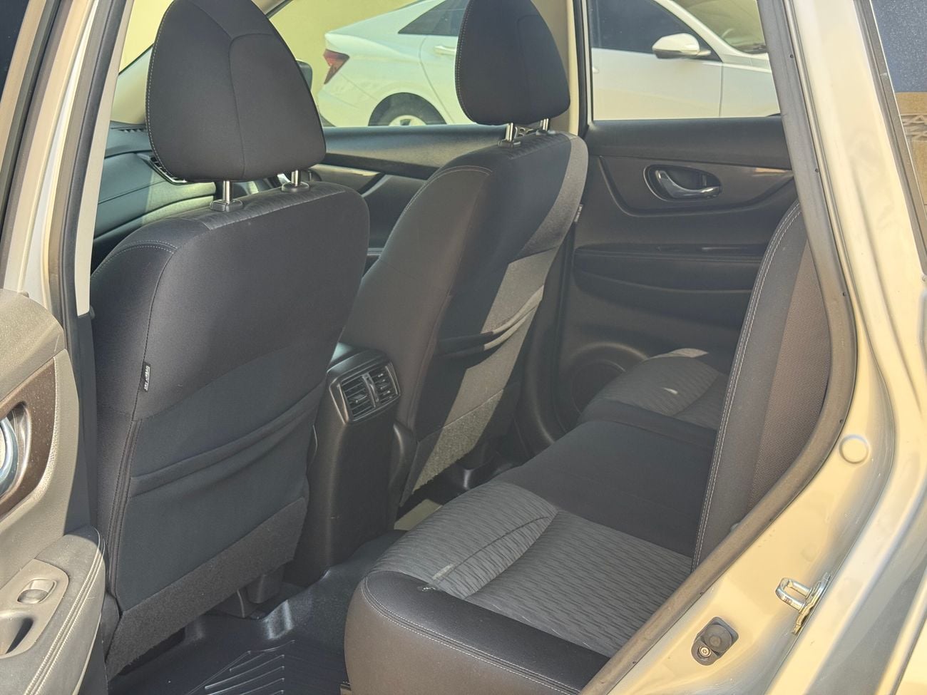 Nissan XTrail SV 2.5LFWD(5 Seater)