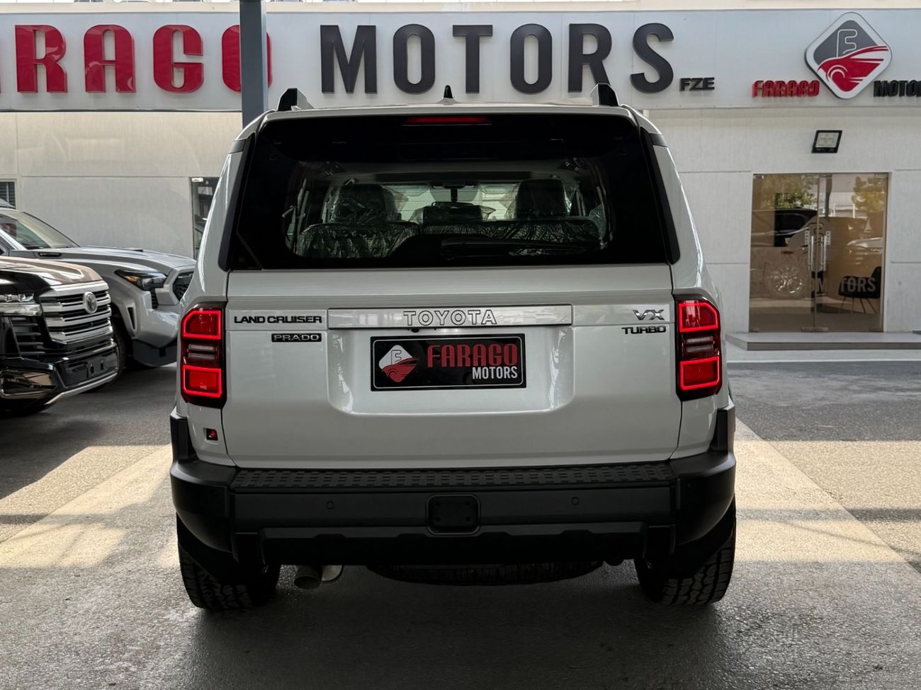 Toyota Prado 2.8 DIESEL 20 INCH ALLOY RIMS **التصدير فقط خارج الخليج**EXPORT ONLY**