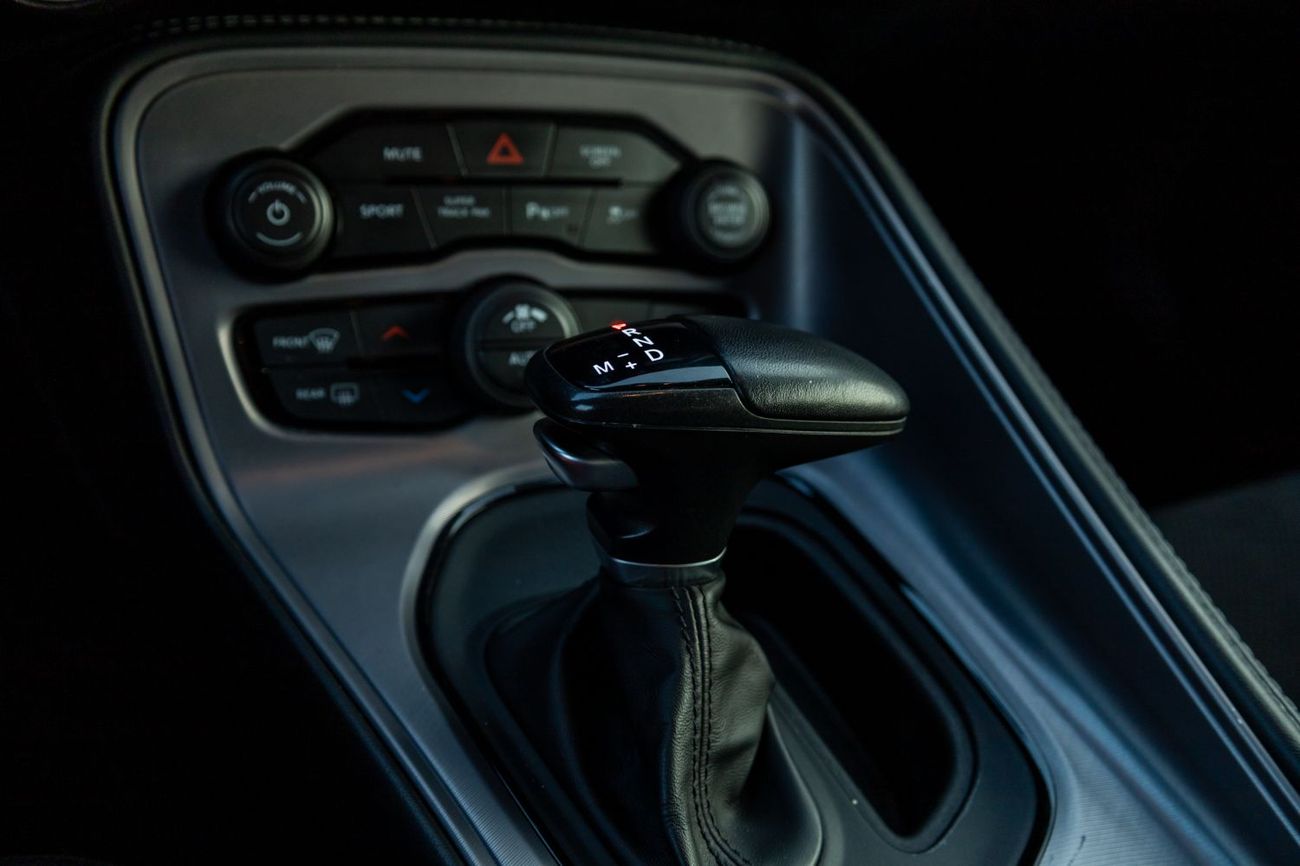 Dodge Challenger R/T 5.7L (375 HP)