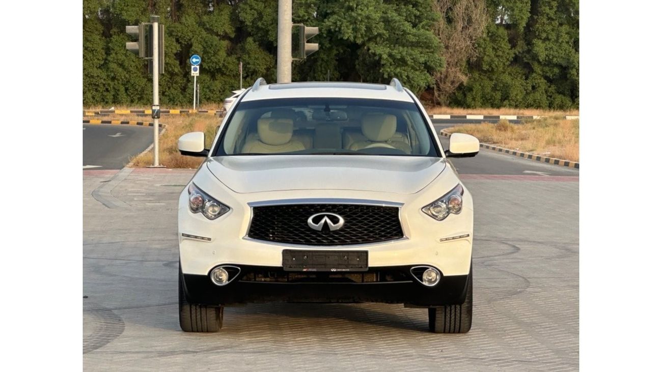 Infiniti QX70 Sport Luxury MODEL 2017 GCC CAR PERFECT CONDITION INSIDE AND OUTSIDE FULL OPTION ONE OWNER ORIGINAL