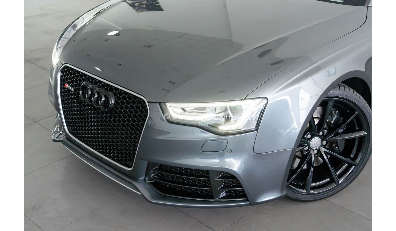 أودي RS5 2015 Audi RS5 Coupe 4.2L V8 / Full-Service History