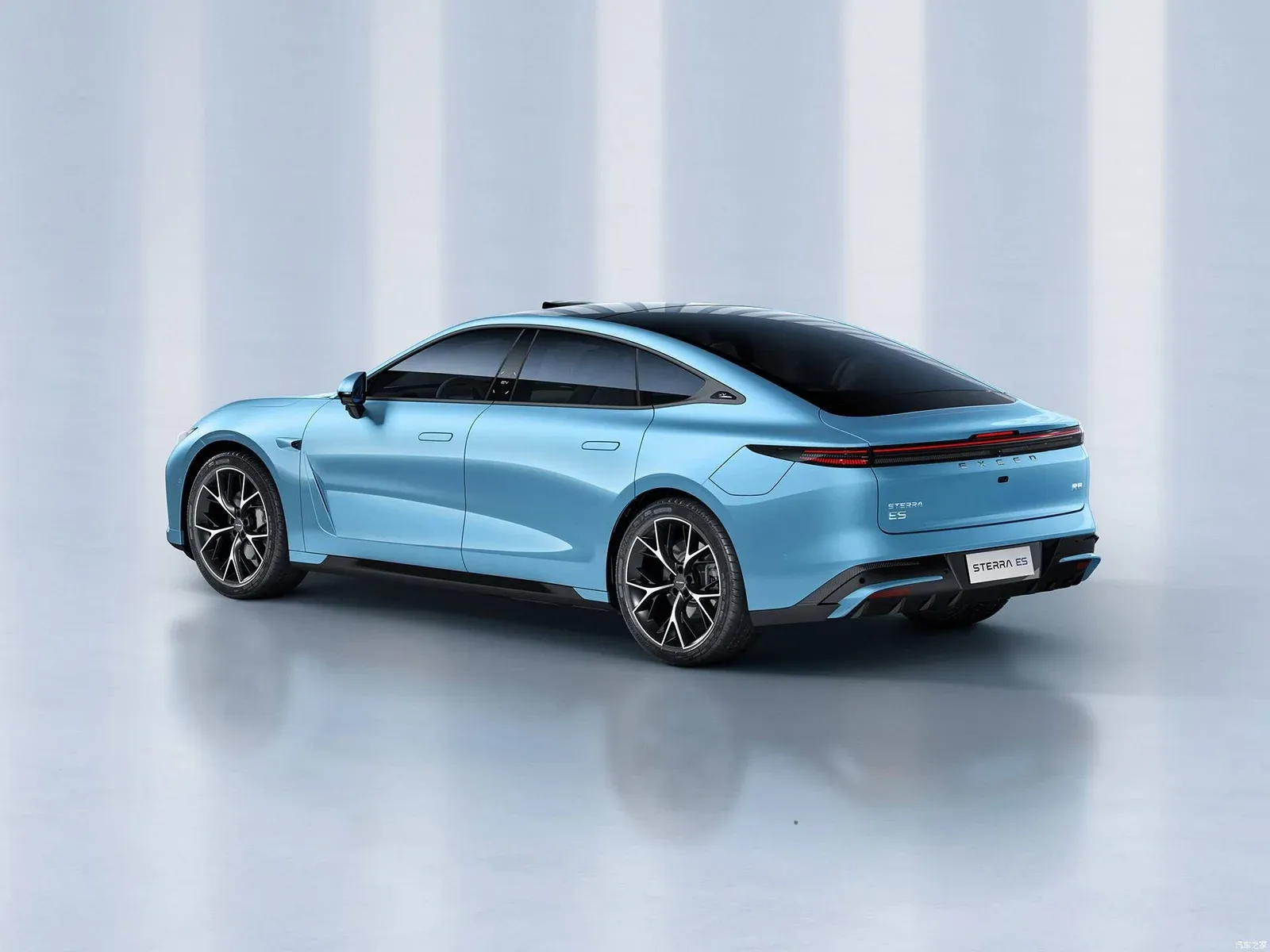 Exeed ES exterior - Rear Left Angled