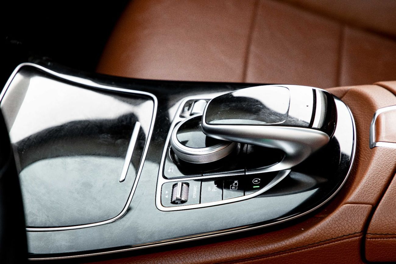 Mercedes-Benz E300 E300 AMG | 2,742 P.M  | 0% Downpayment | Immaculate Condition!