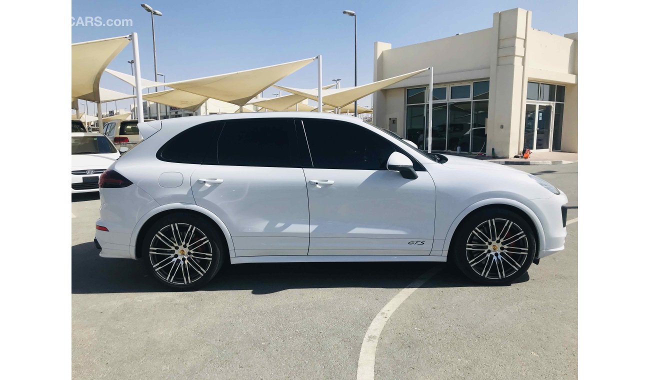 Porsche Cayenne GTS