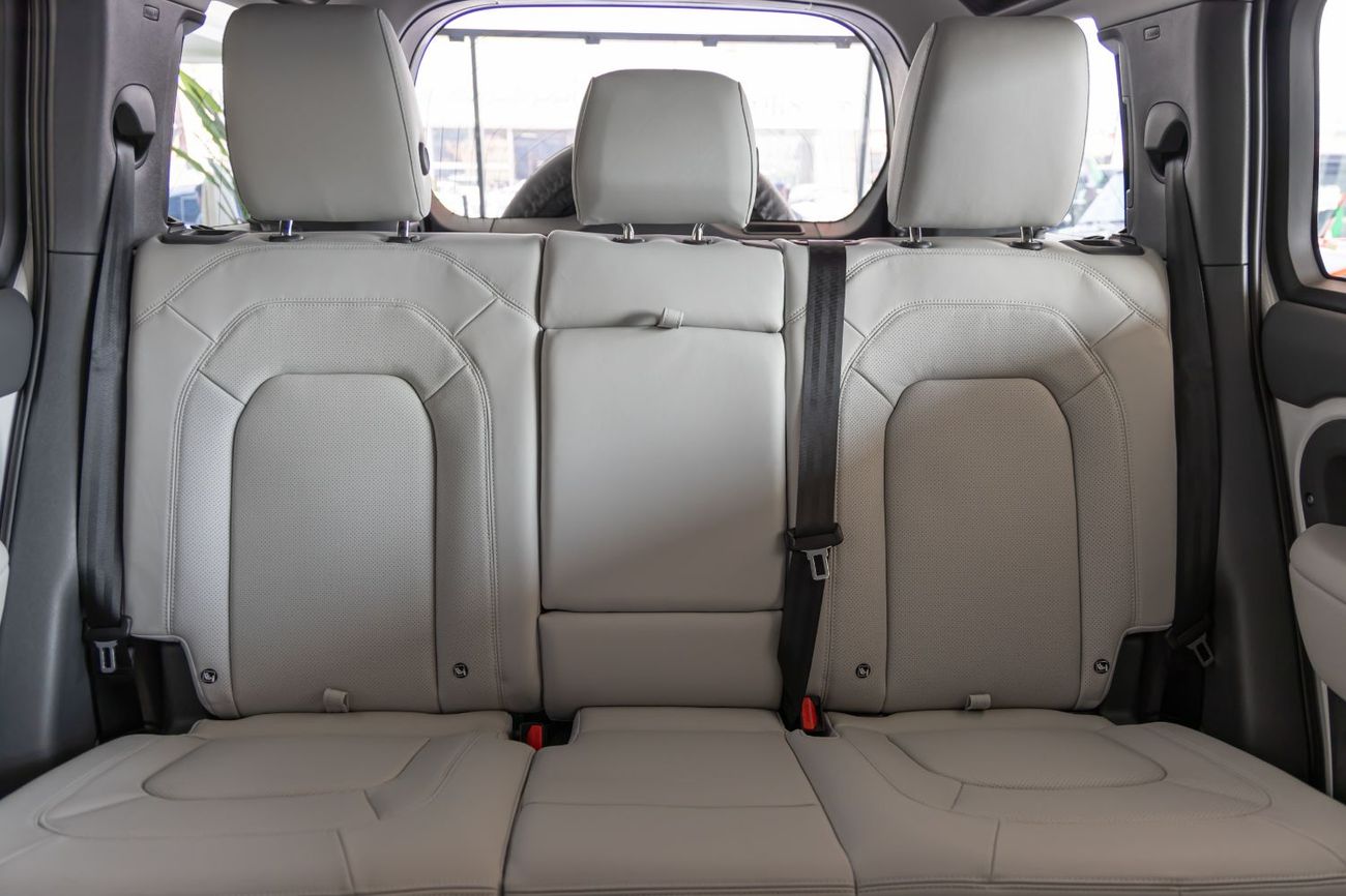 Land Rover Defender Land Rover Defender X-Dynamic HSE P400 - 2026 - GCC (Export)