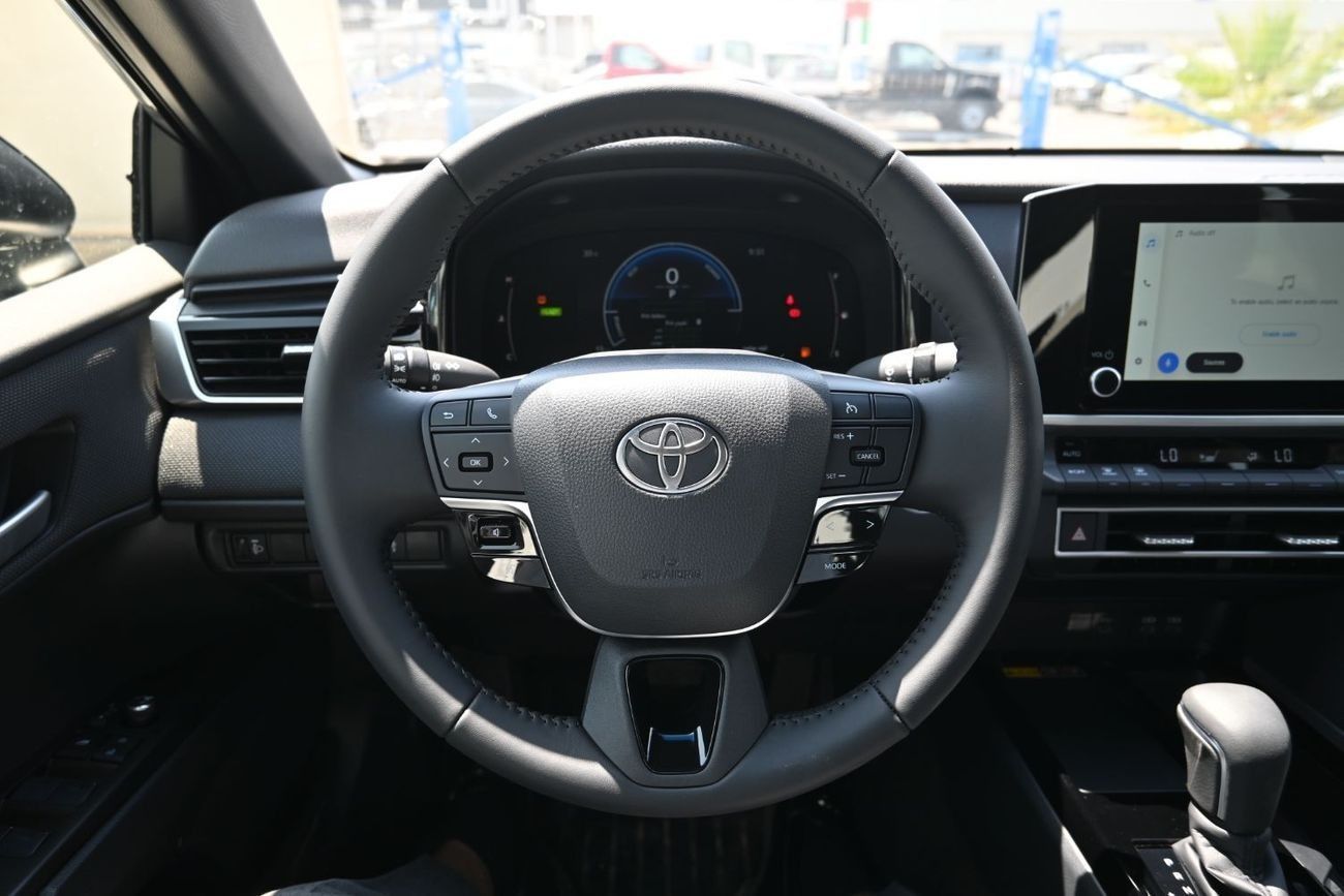 Toyota Camry LE HEV Toyota Camry LE 2.5L Hybrid, Model 2025, Color Black