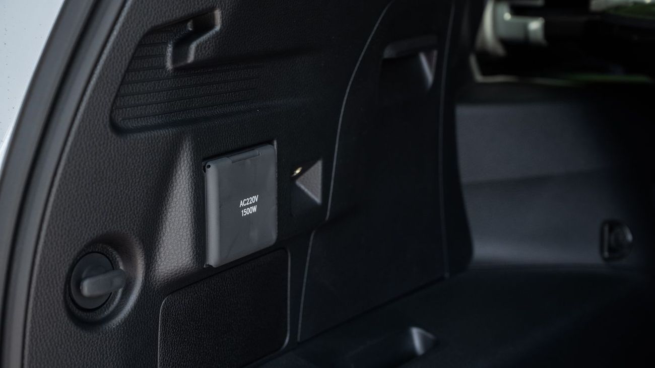 Lexus LX 700h LEXUS LX700h HEV VIP 3.5L -2026YM