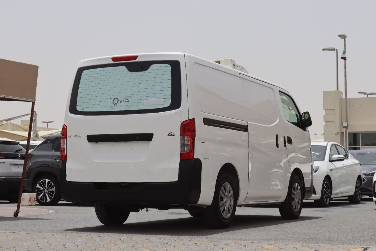 Nissan Urvan STD - CHILLER VAN